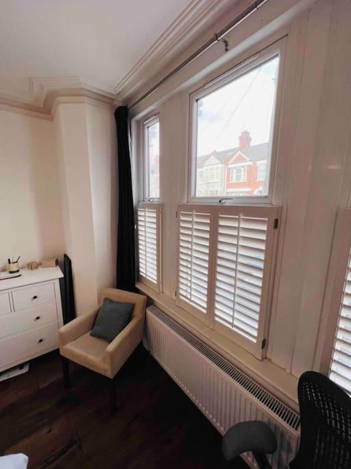 Lovely 2 Bedroom Ground Floor Flat With Garden. Londyn Zewnętrze zdjęcie